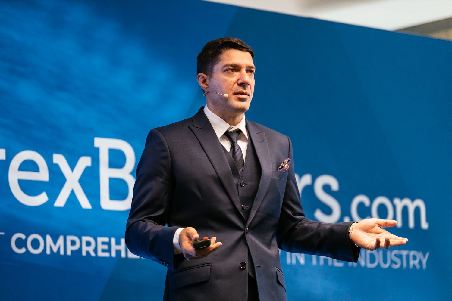 katsaros_londonsummit